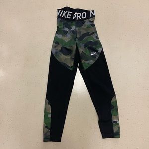 Nike Pro Women’s XS full length leggings